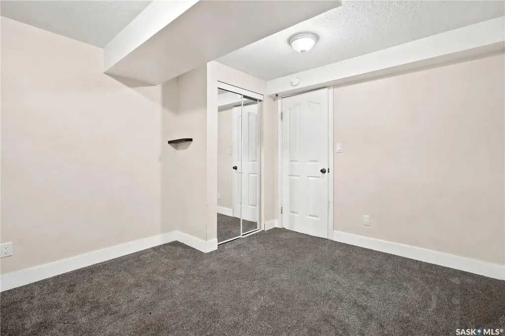 53 Darke Crescent Regina SK S4S 2W5