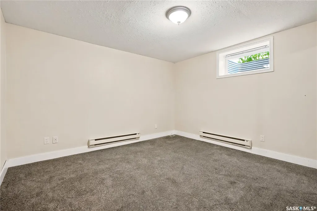 53 Darke Crescent Regina SK S4S 2W5