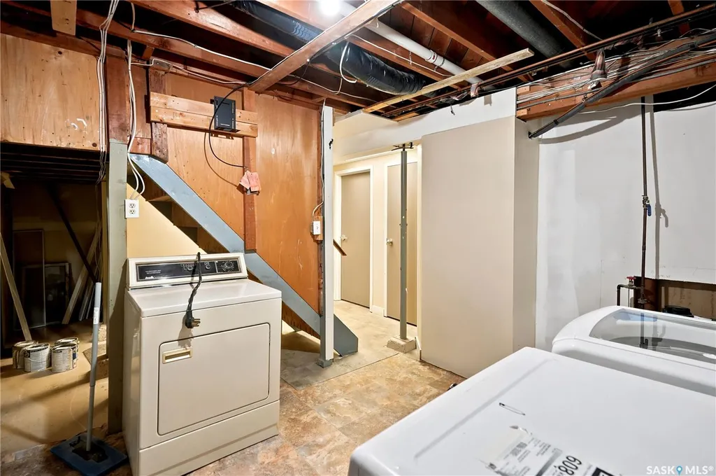 53 Darke Crescent Regina SK S4S 2W5