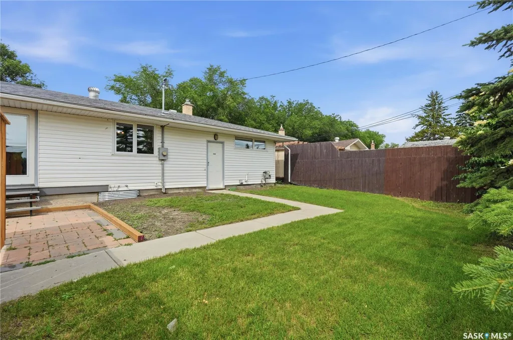53 Darke Crescent Regina SK S4S 2W5