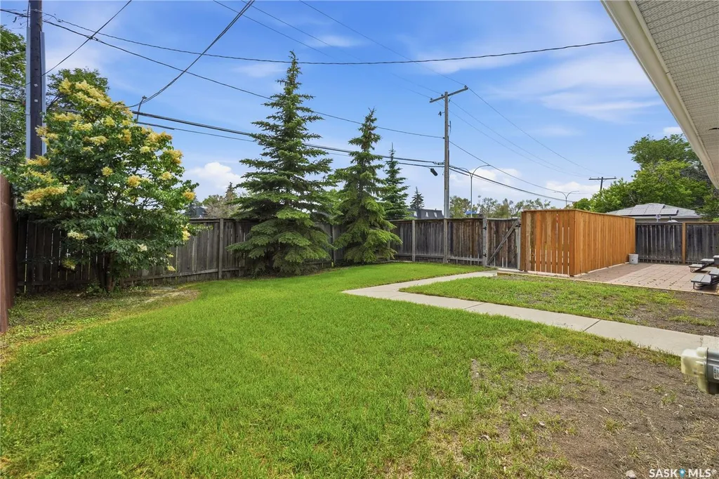 53 Darke Crescent Regina SK S4S 2W5