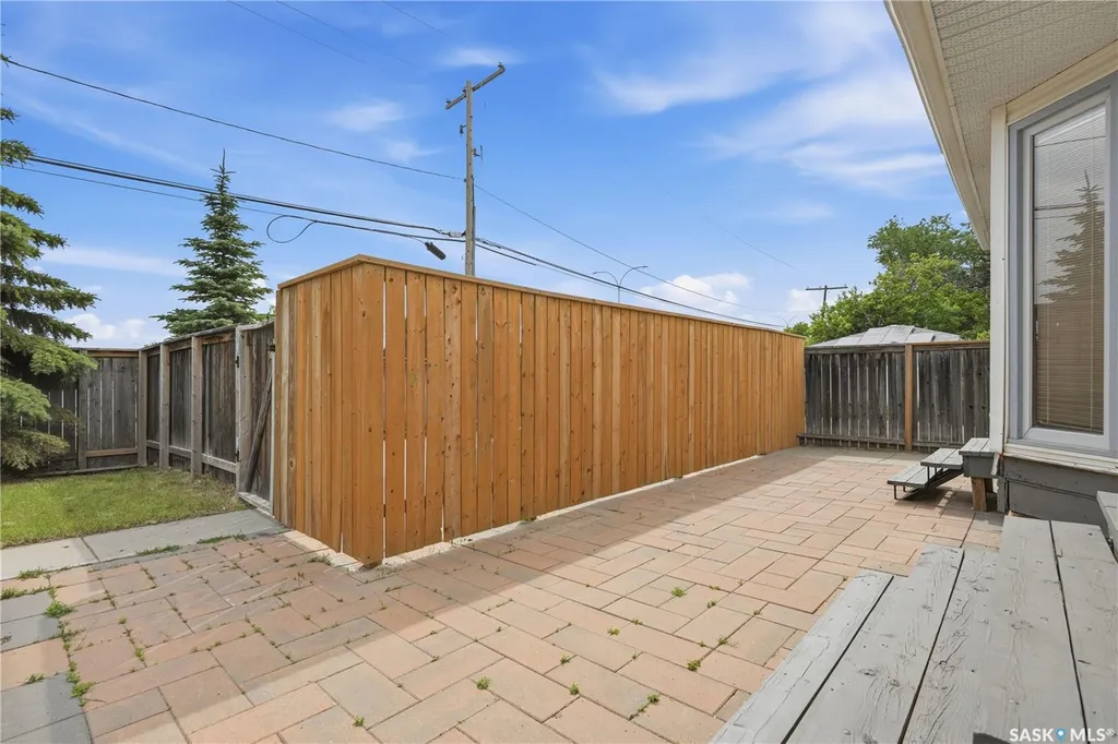 53 Darke Crescent Regina SK S4S 2W5