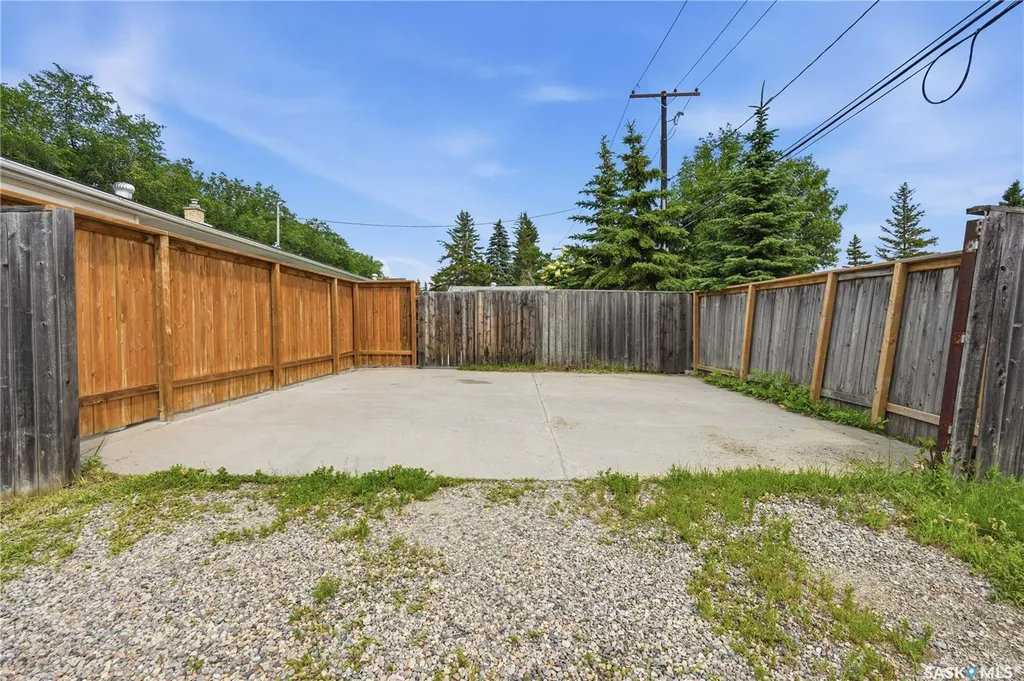 53 Darke Crescent Regina SK S4S 2W5