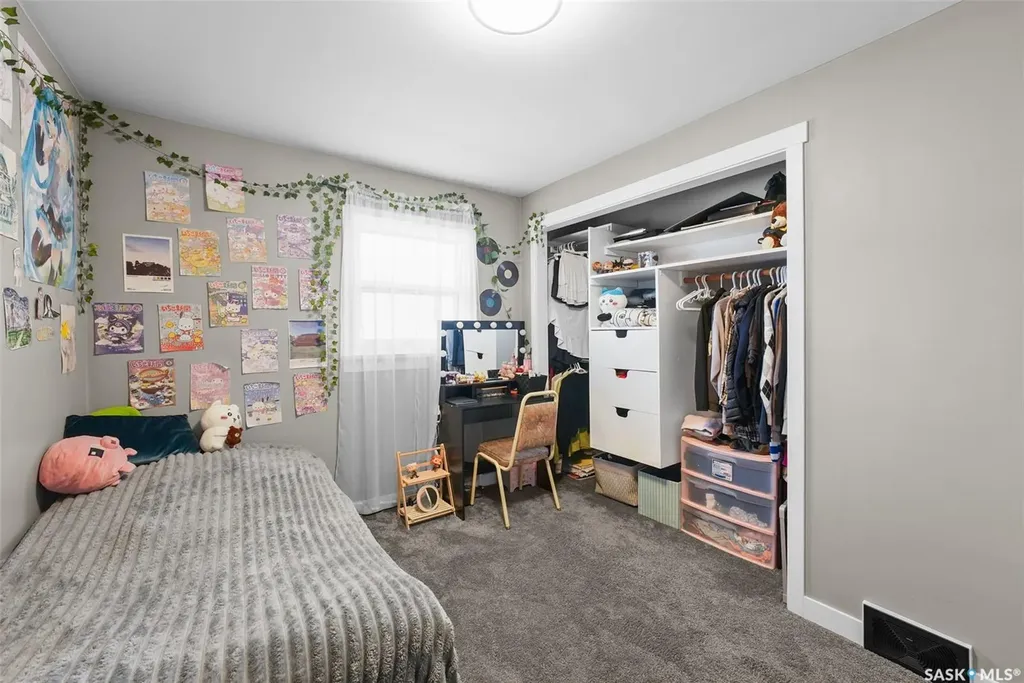 327 Retallack Street Regina SK S4R 3N1