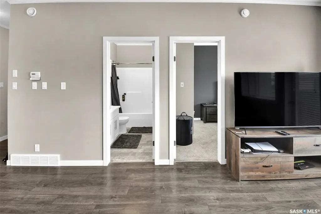 720 Baltzan Boulevard Saskatoon SK S7W 0W6