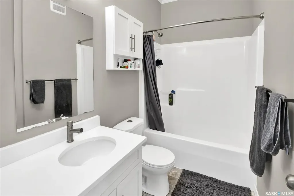 720 Baltzan Boulevard Saskatoon SK S7W 0W6
