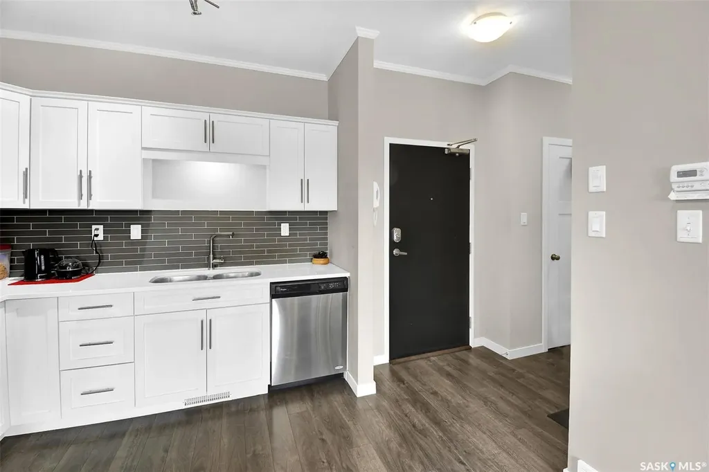 720 Baltzan Boulevard Saskatoon SK S7W 0W6