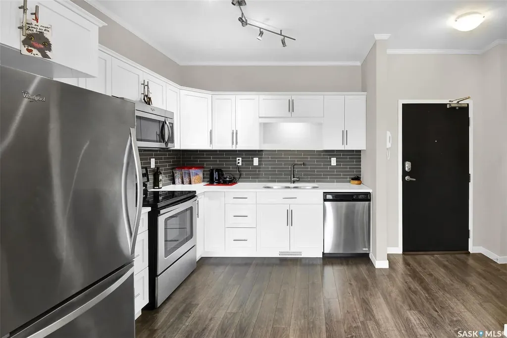 720 Baltzan Boulevard Saskatoon SK S7W 0W6