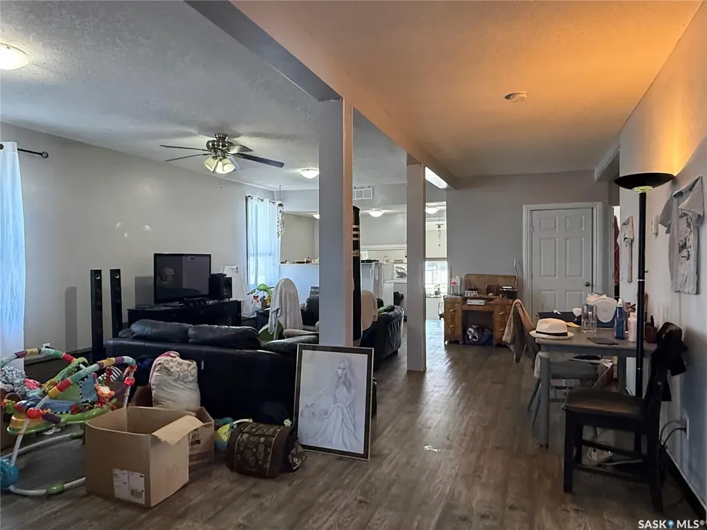 707 Railway Avenue Neudorf SK S0A 2T0