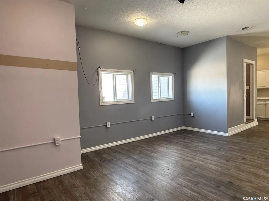707 Railway Avenue Neudorf SK S0A 2T0