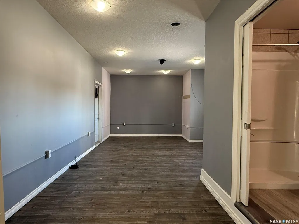 707 Railway Avenue Neudorf SK S0A 2T0