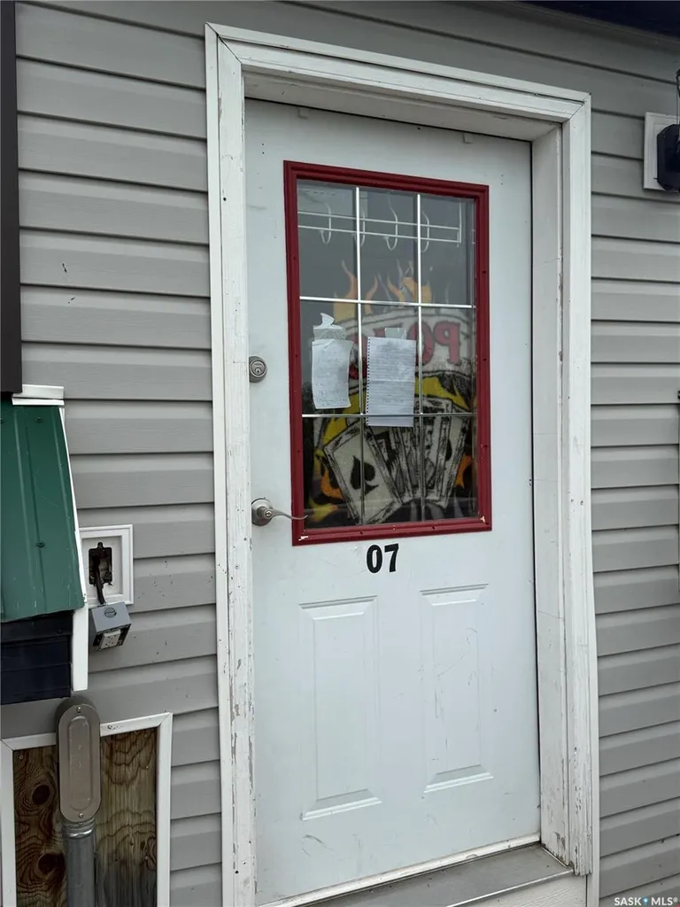 707 Railway Avenue Neudorf SK S0A 2T0