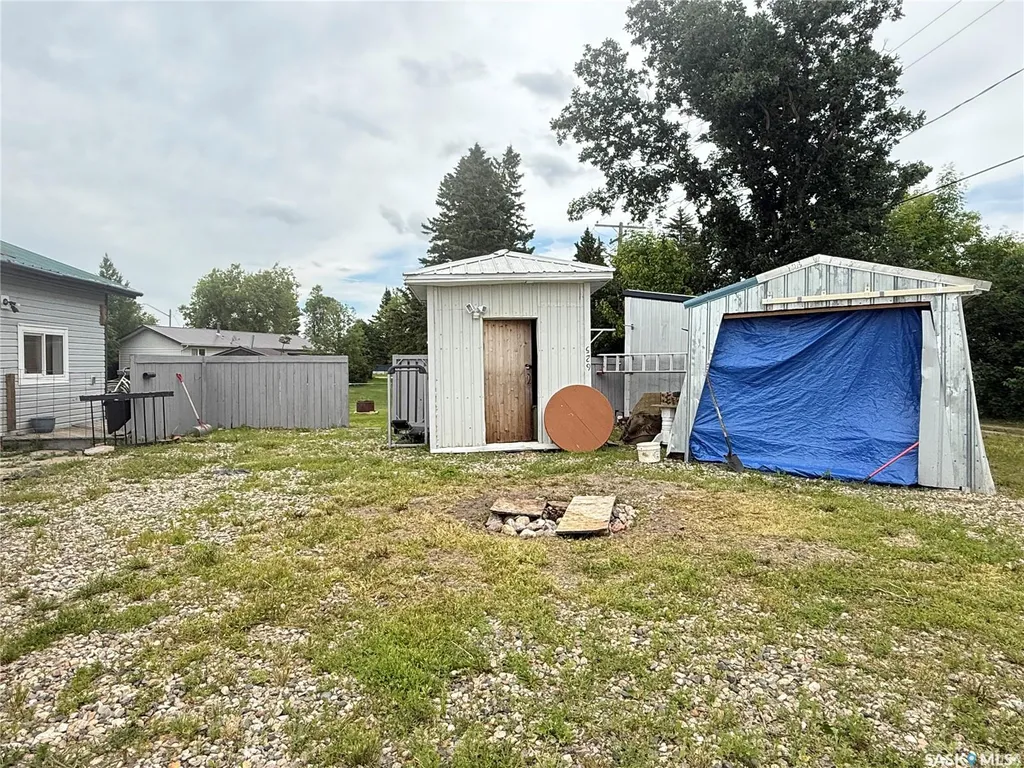 707 Railway Avenue Neudorf SK S0A 2T0
