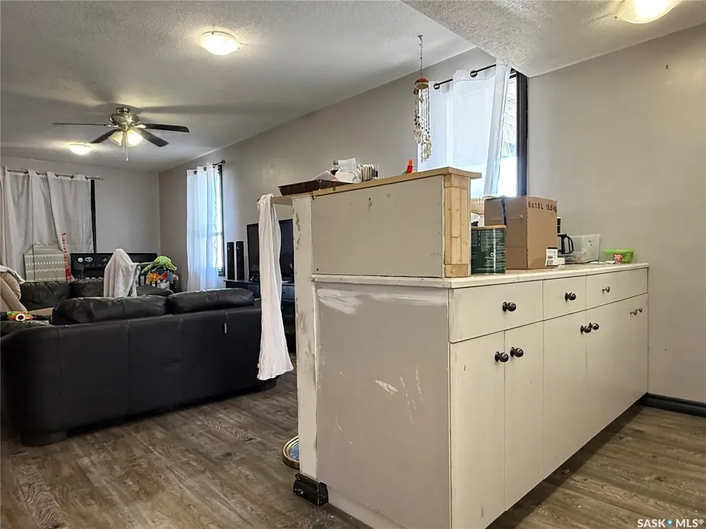 707 Railway Avenue Neudorf SK S0A 2T0