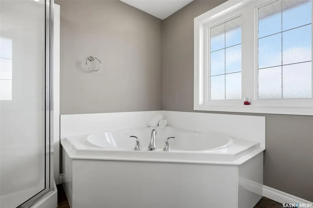 15 Hudson Drive Pilot Butte SK S0G 3Z0