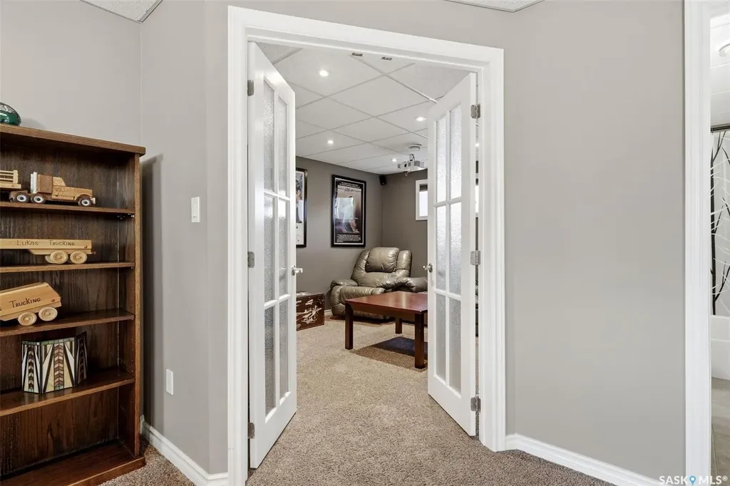 15 Hudson Drive Pilot Butte SK S0G 3Z0