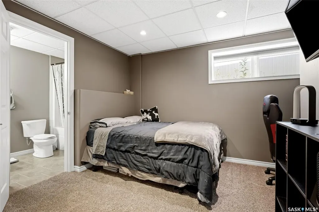 15 Hudson Drive Pilot Butte SK S0G 3Z0