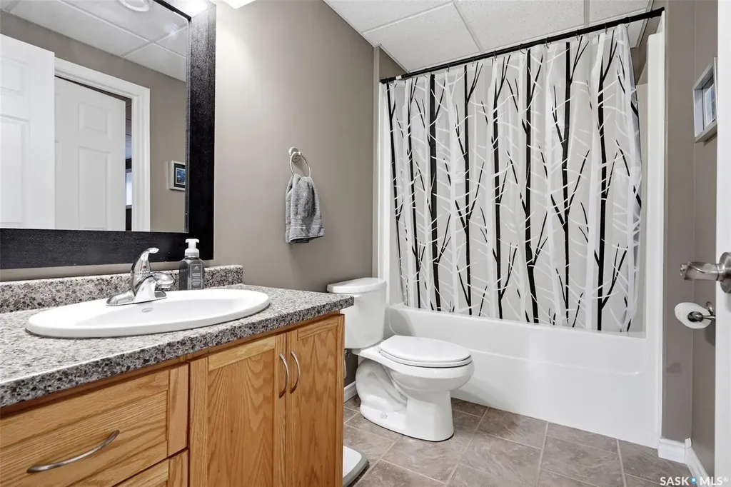 15 Hudson Drive Pilot Butte SK S0G 3Z0