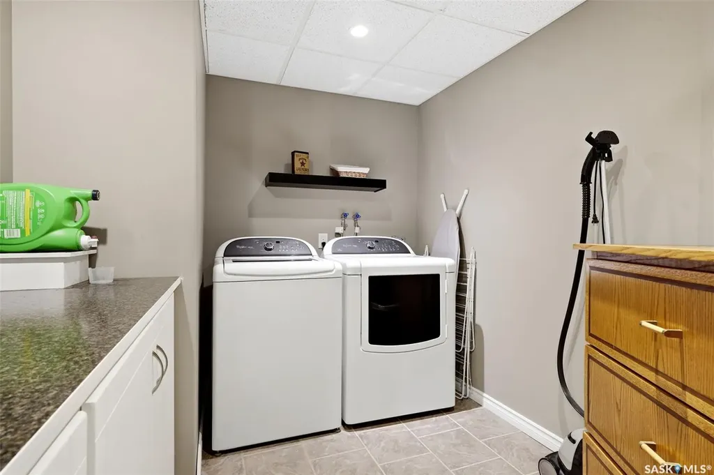 15 Hudson Drive Pilot Butte SK S0G 3Z0