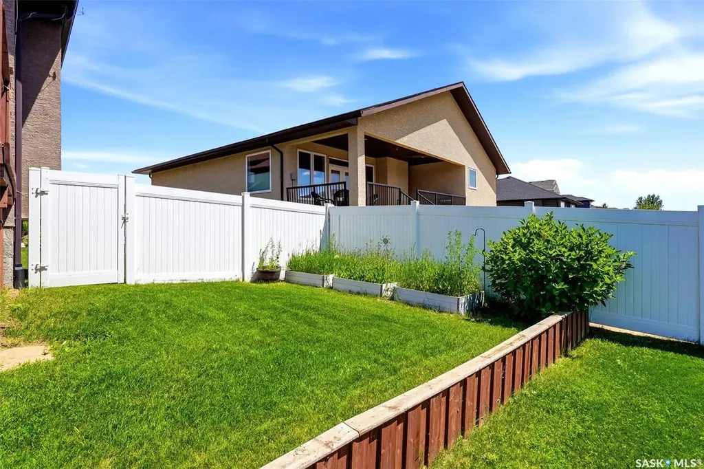 15 Hudson Drive Pilot Butte SK S0G 3Z0