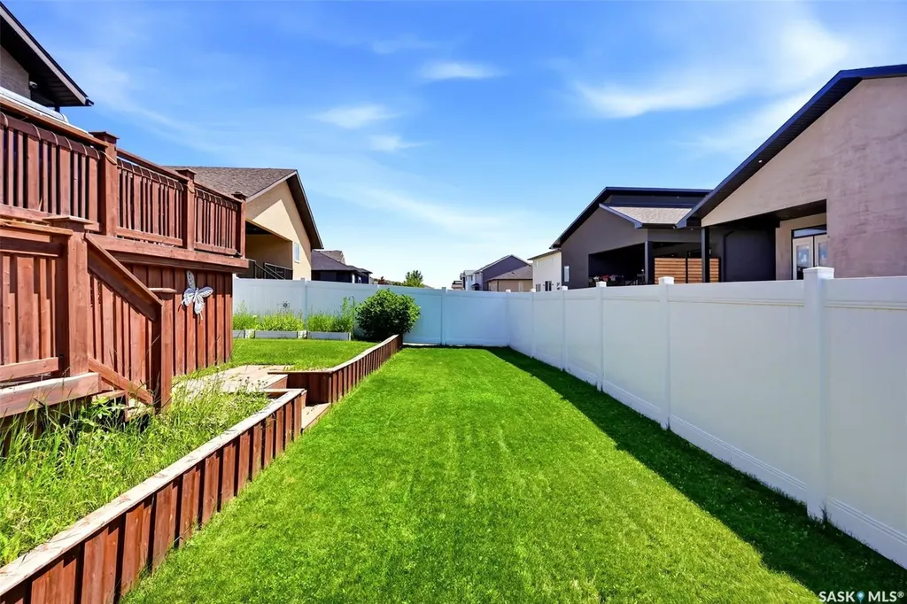 15 Hudson Drive Pilot Butte SK S0G 3Z0