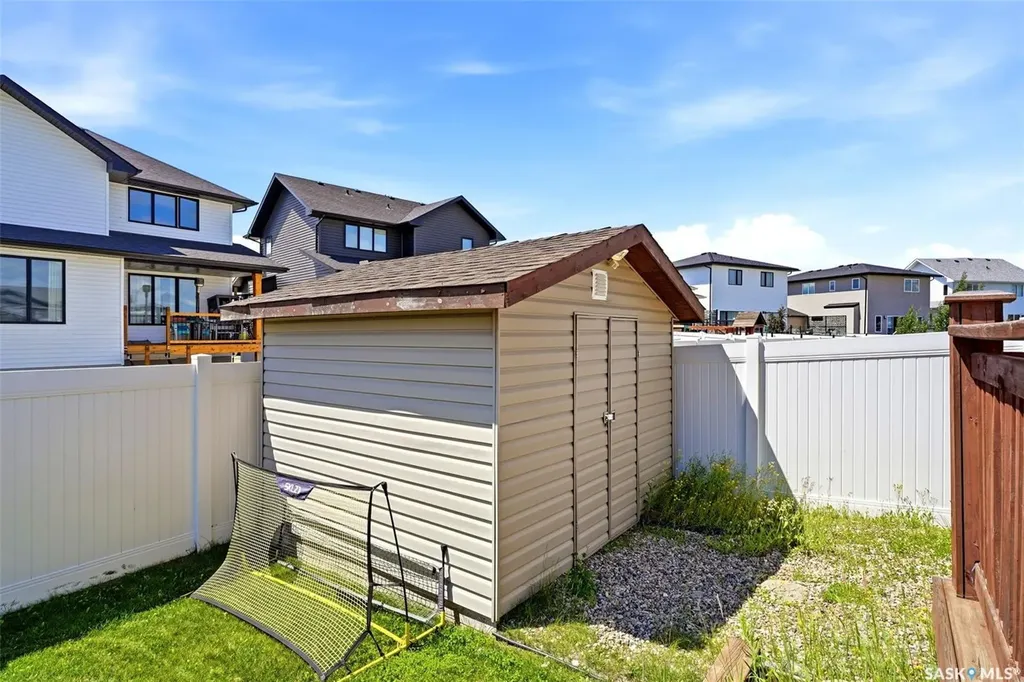 15 Hudson Drive Pilot Butte SK S0G 3Z0