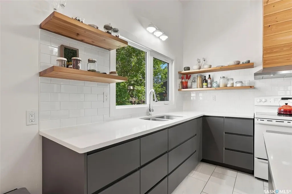 1615 Adelaide Street E Saskatoon SK S7J 0J2