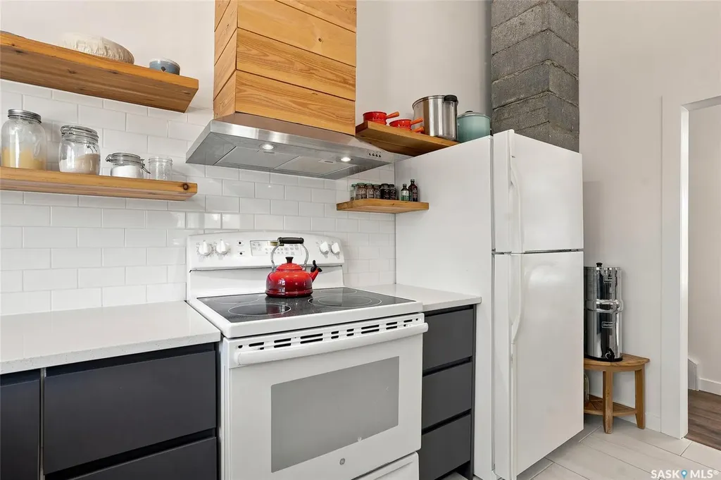 1615 Adelaide Street E Saskatoon SK S7J 0J2