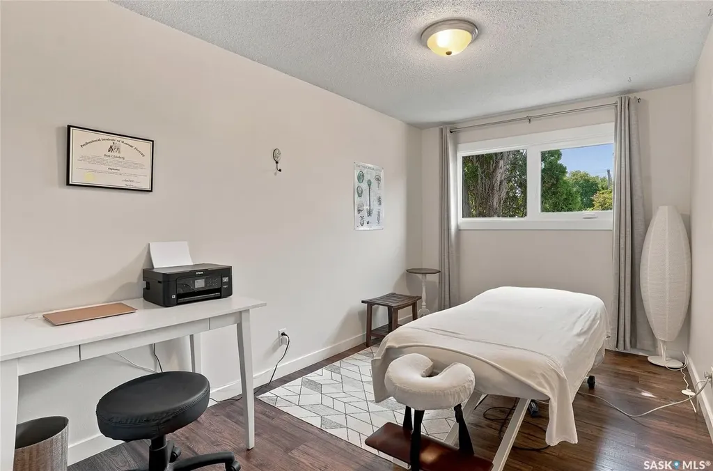 1615 Adelaide Street E Saskatoon SK S7J 0J2