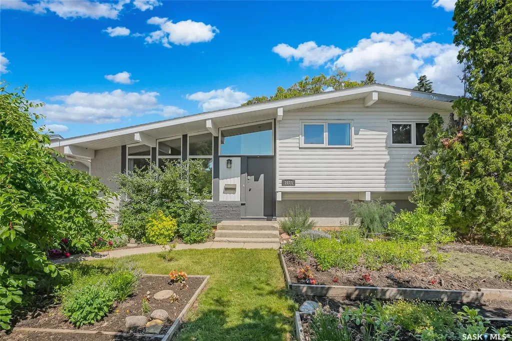 1615 Adelaide Street E Saskatoon SK S7J 0J2