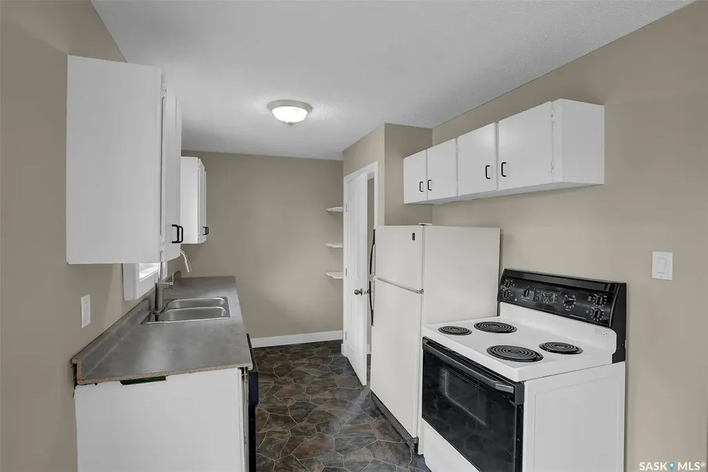 34 Armstrong Bay Regina SK S4N 4G7