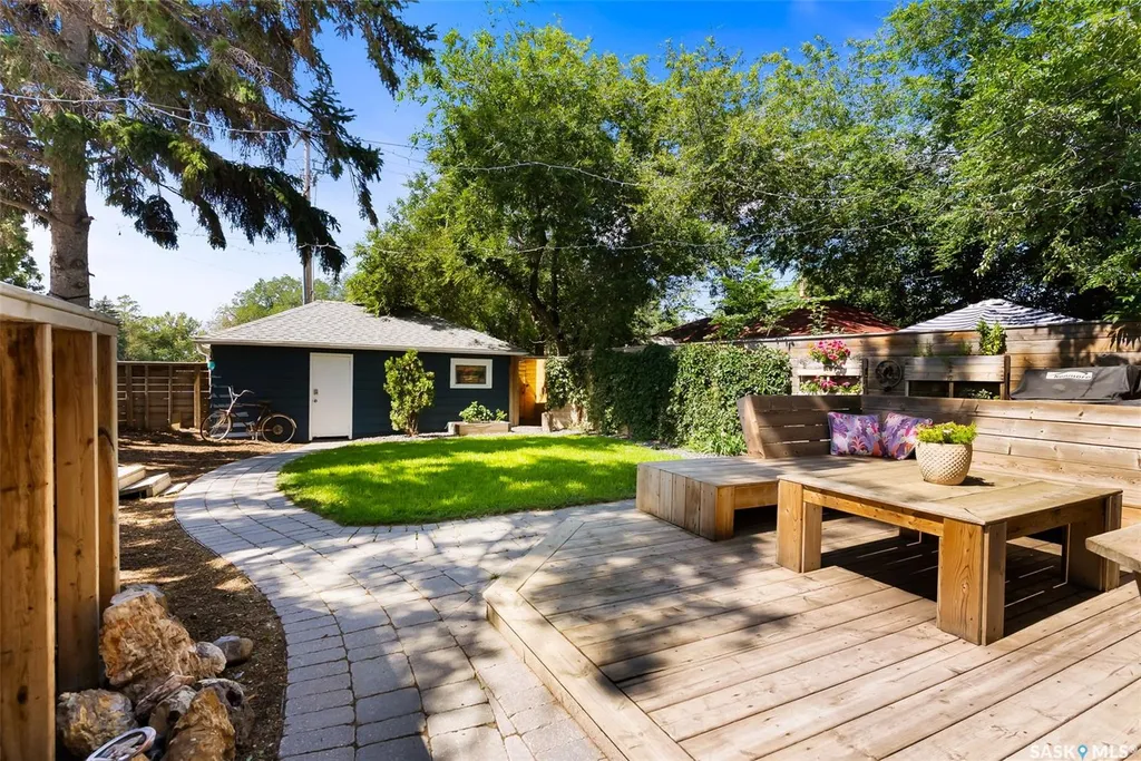 108 Douglas Avenue E Regina SK S4N 1H3