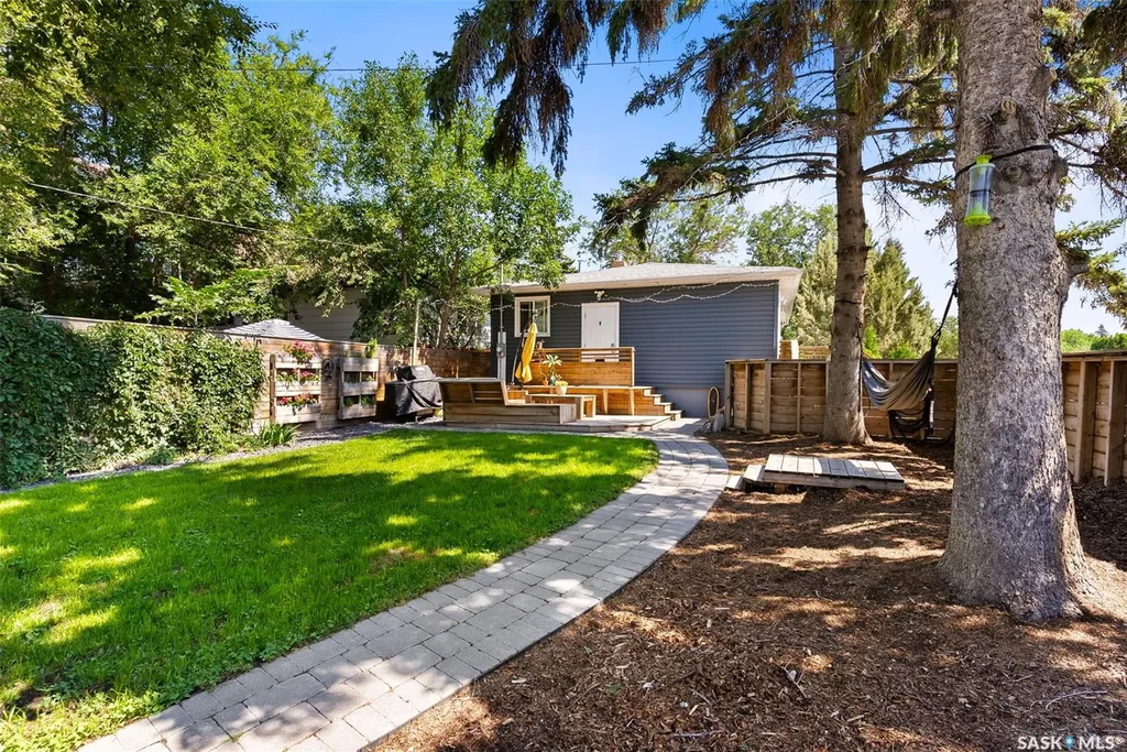 108 Douglas Avenue E Regina SK S4N 1H3