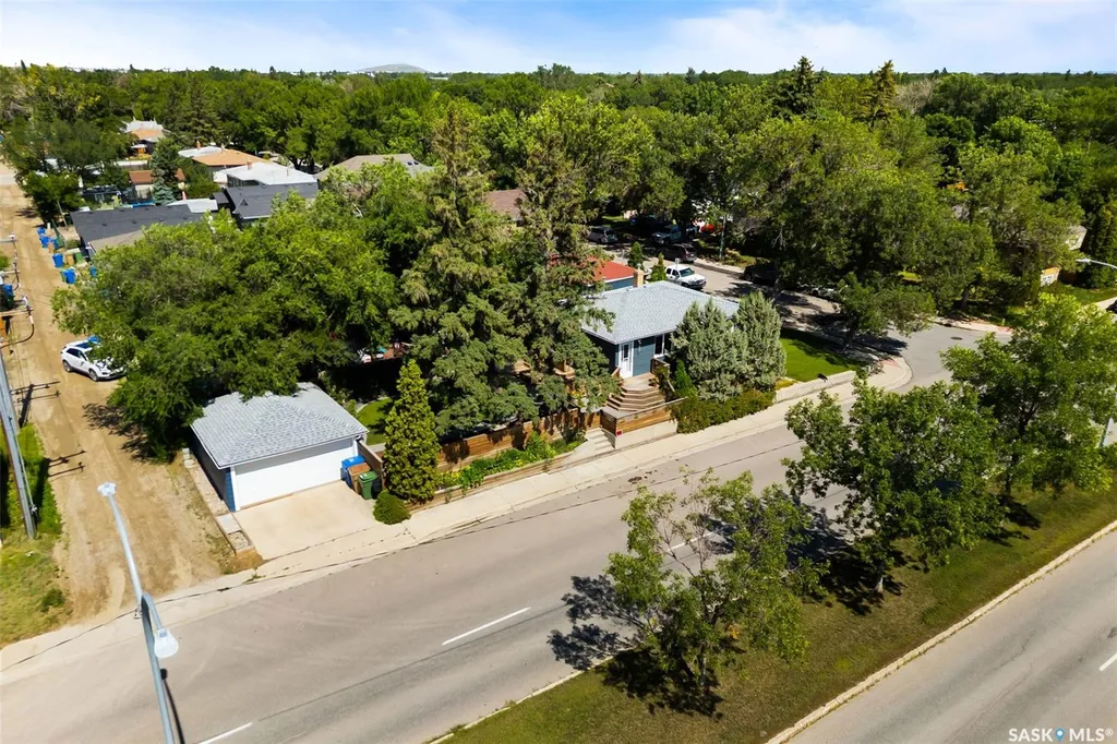 108 Douglas Avenue E Regina SK S4N 1H3