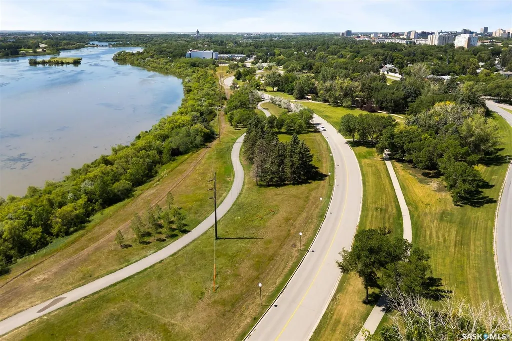 108 Douglas Avenue E Regina SK S4N 1H3