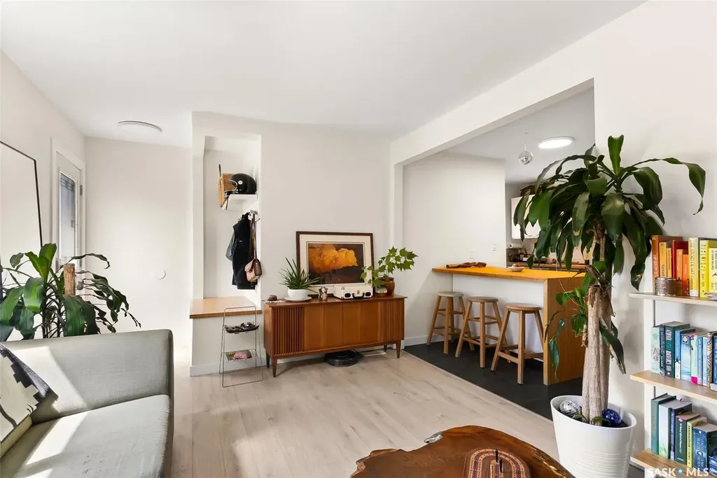 108 Douglas Avenue E Regina SK S4N 1H3