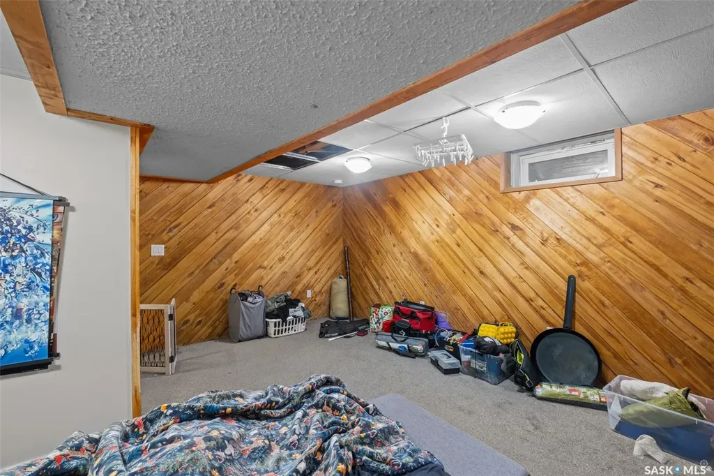 339 15th Street W Prince Albert SK S6V 3R1