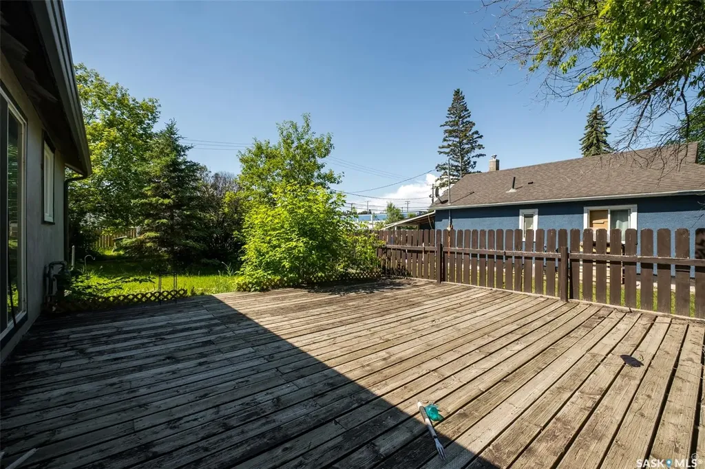 339 15th Street W Prince Albert SK S6V 3R1