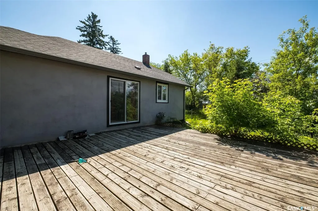 339 15th Street W Prince Albert SK S6V 3R1