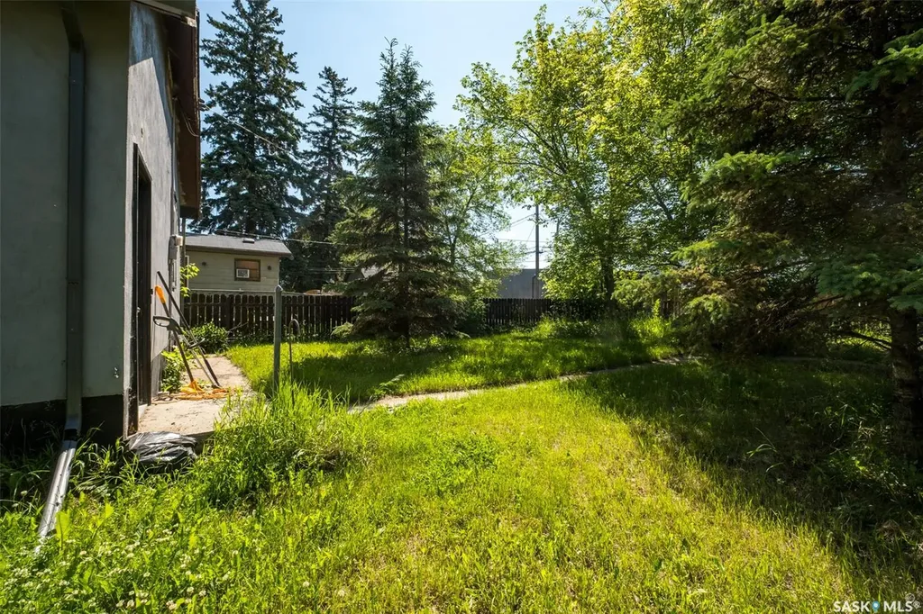 339 15th Street W Prince Albert SK S6V 3R1