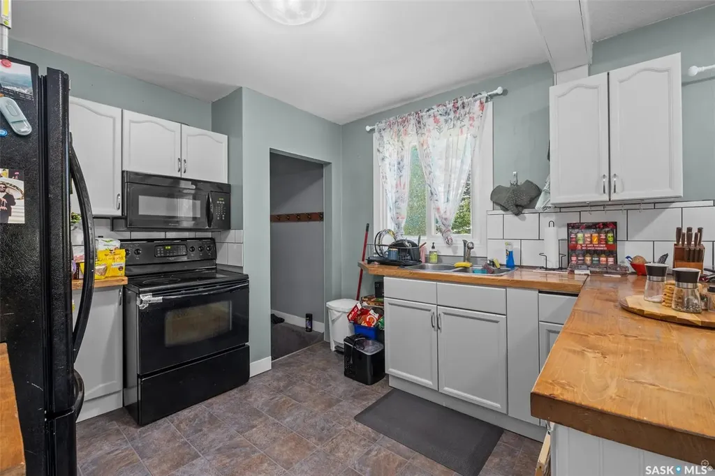 339 15th Street W Prince Albert SK S6V 3R1