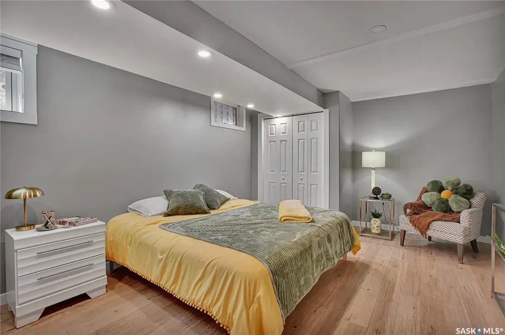 217 Mount Allison Crescent Saskatoon SK S7H 4G6