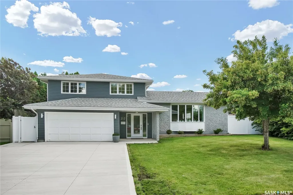 217 Mount Allison Crescent Saskatoon SK S7H 4G6