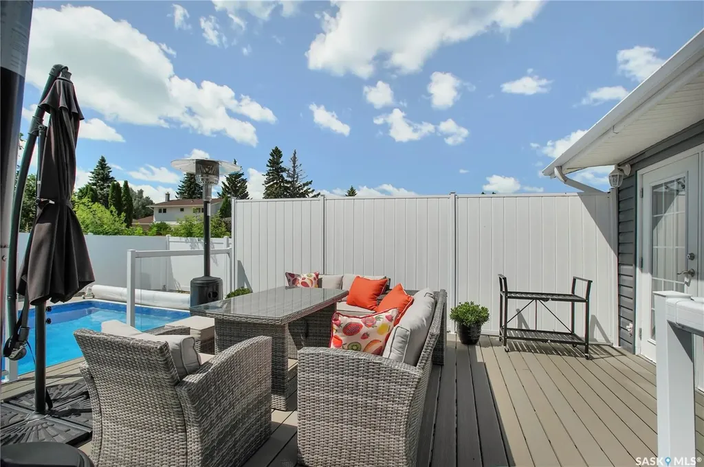 217 Mount Allison Crescent Saskatoon SK S7H 4G6
