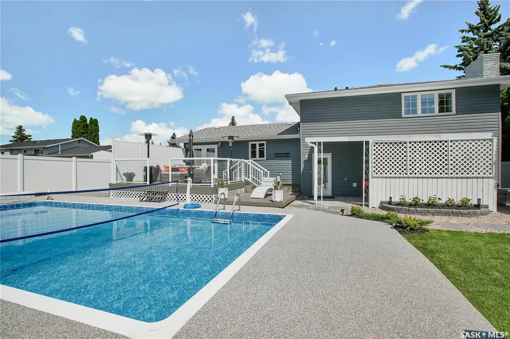 217 Mount Allison Crescent Saskatoon SK S7H 4G6