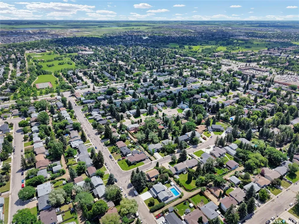 217 Mount Allison Crescent Saskatoon SK S7H 4G6