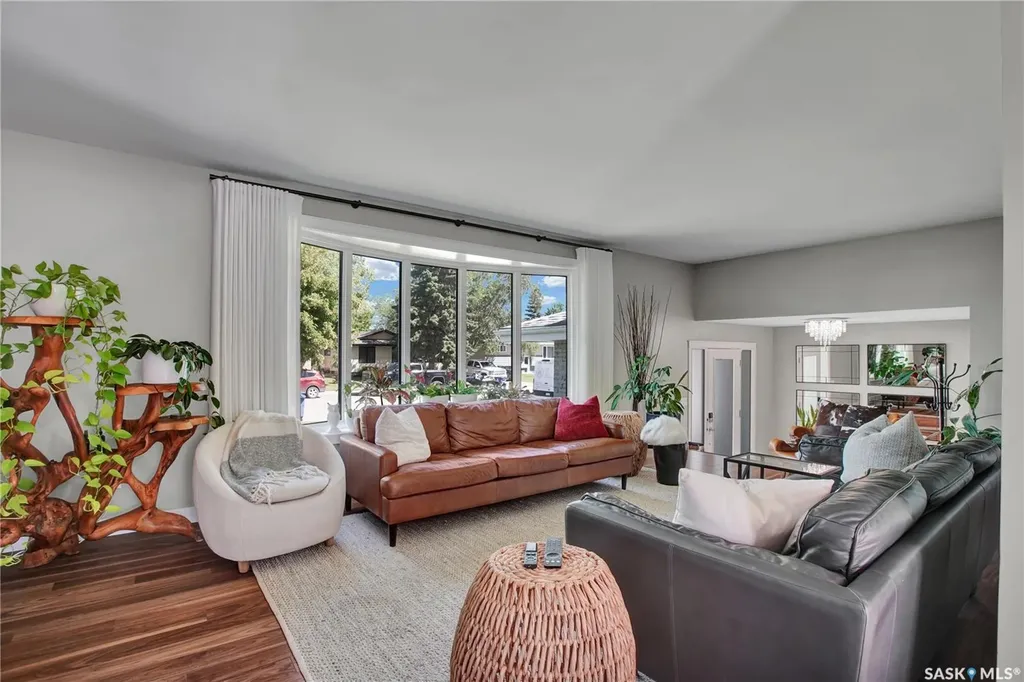 217 Mount Allison Crescent Saskatoon SK S7H 4G6