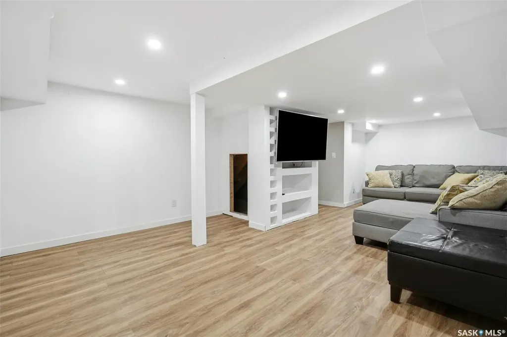 312 3rd Street W Warman SK S0K 4S2