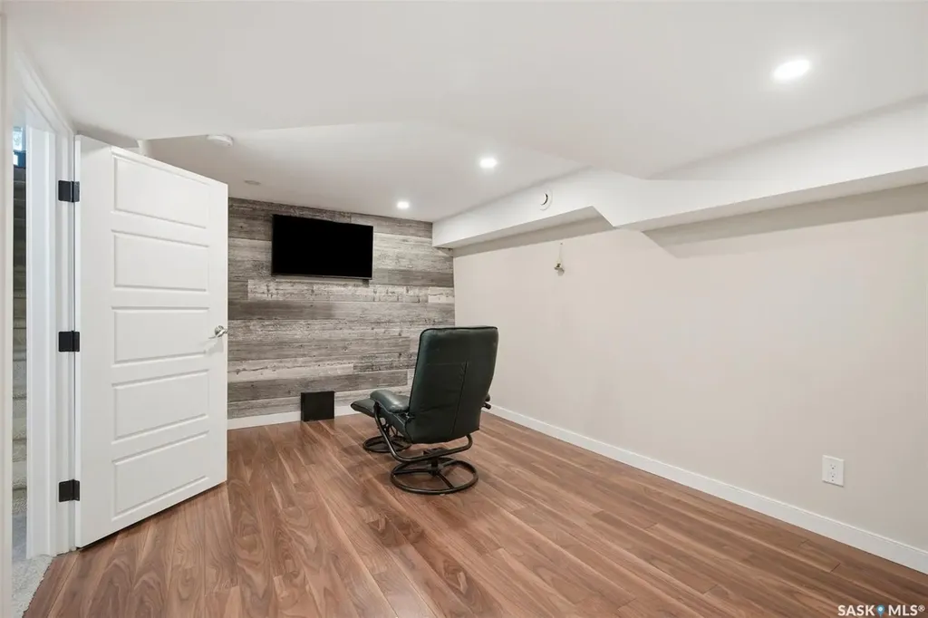 312 3rd Street W Warman SK S0K 4S2