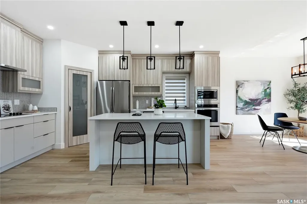 275 Dziadyk Manor Saskatoon SK S7V 1M5